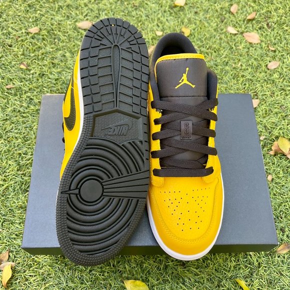 Nike air Jordan 1 yellow black shoes - Picture 3 of 4